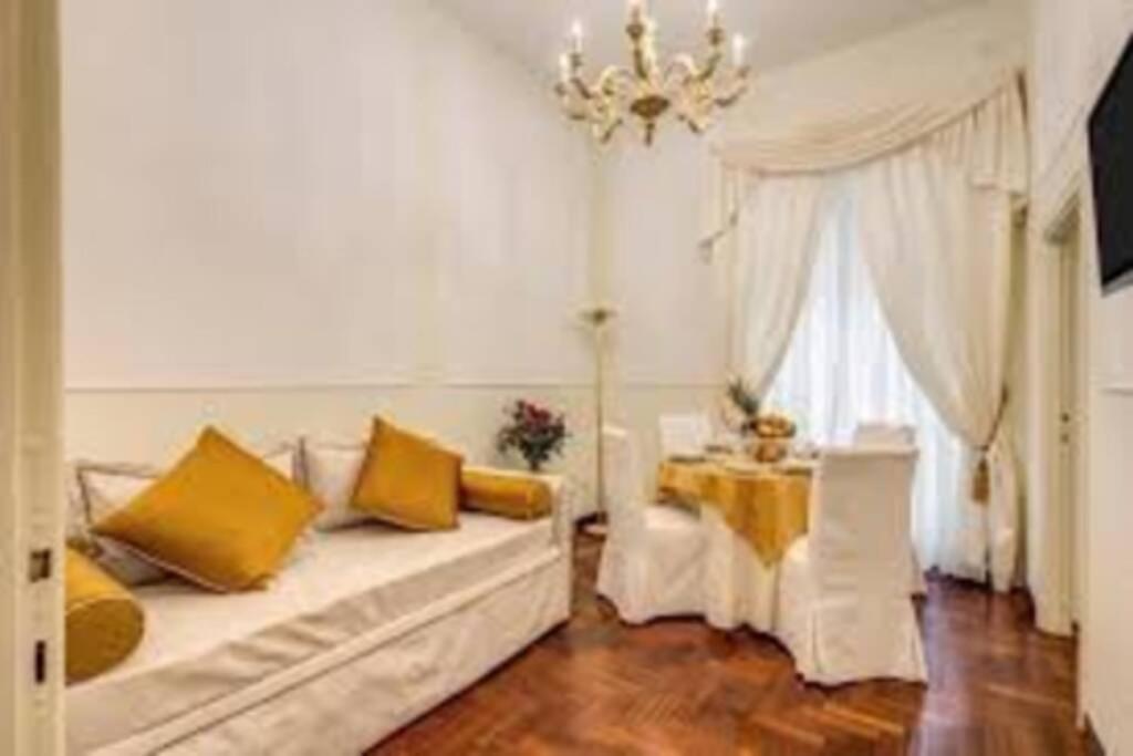 E. Spagna Luxury Apartment - Piazza Di Spagna Рим Экстерьер фото